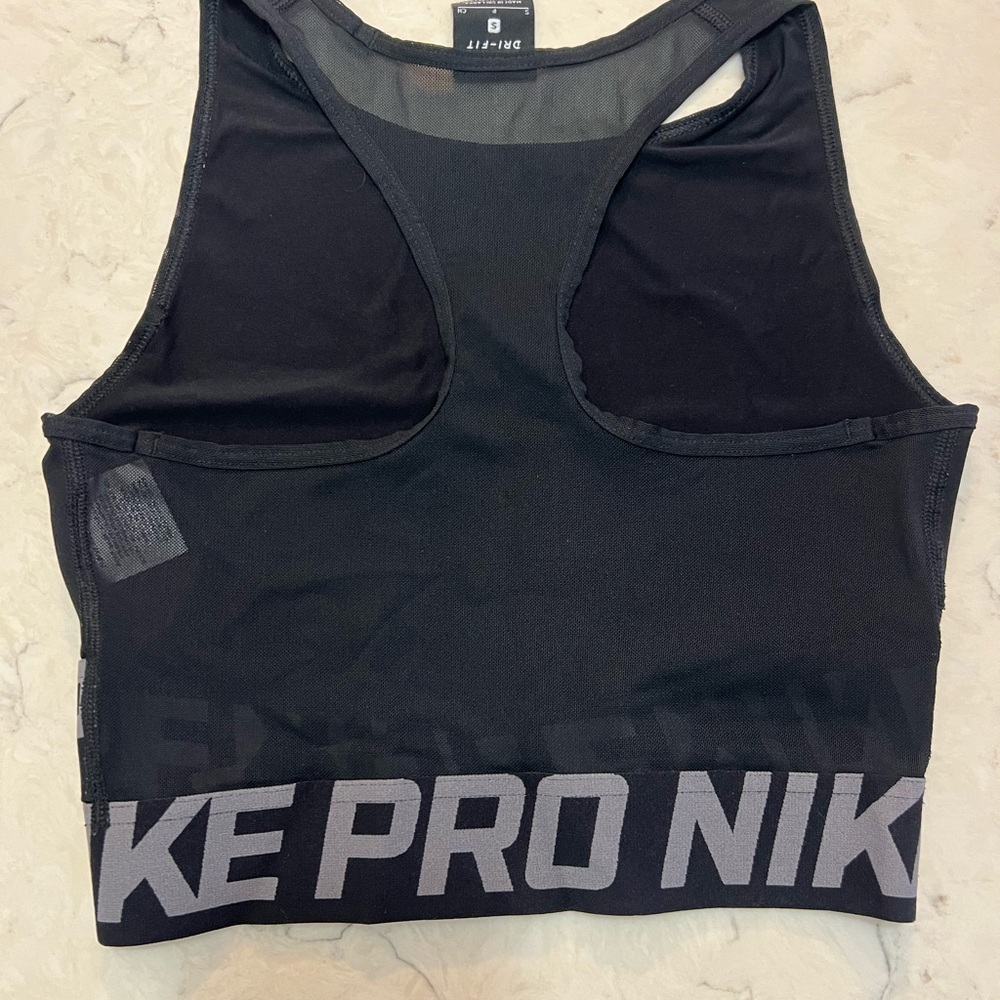 Nike Black and White Intertwist Pro Sports Top Bra - Picture 3 of 5